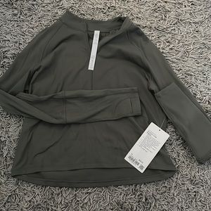 green lululemon long sleeve!!